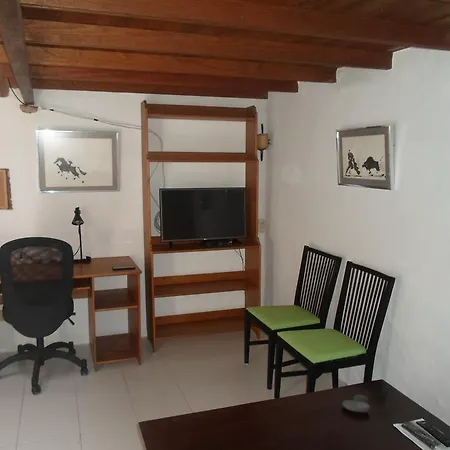 Casita Descanso En *